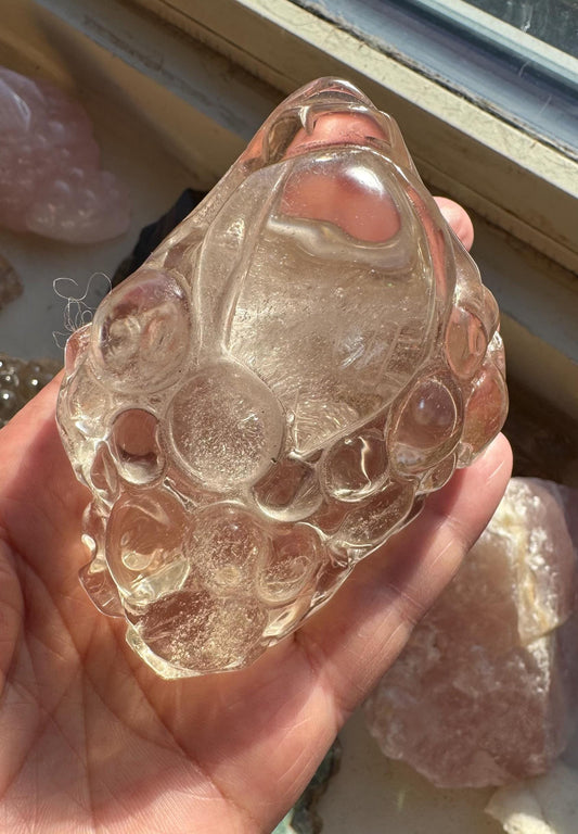 Hand-Carved Citrine Money Toad – Symbol of Prosperity