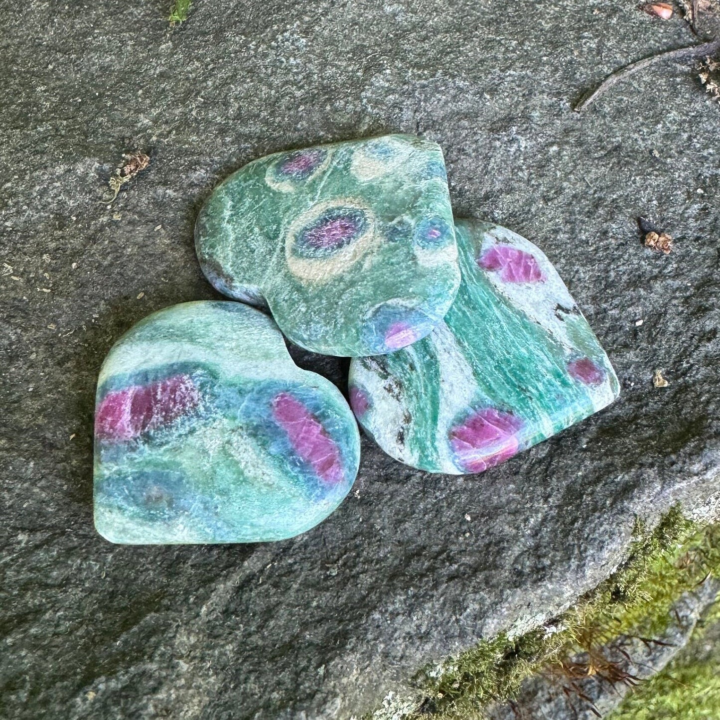 Ruby in Fuchsite Heart – Stone of Emotional Harmony