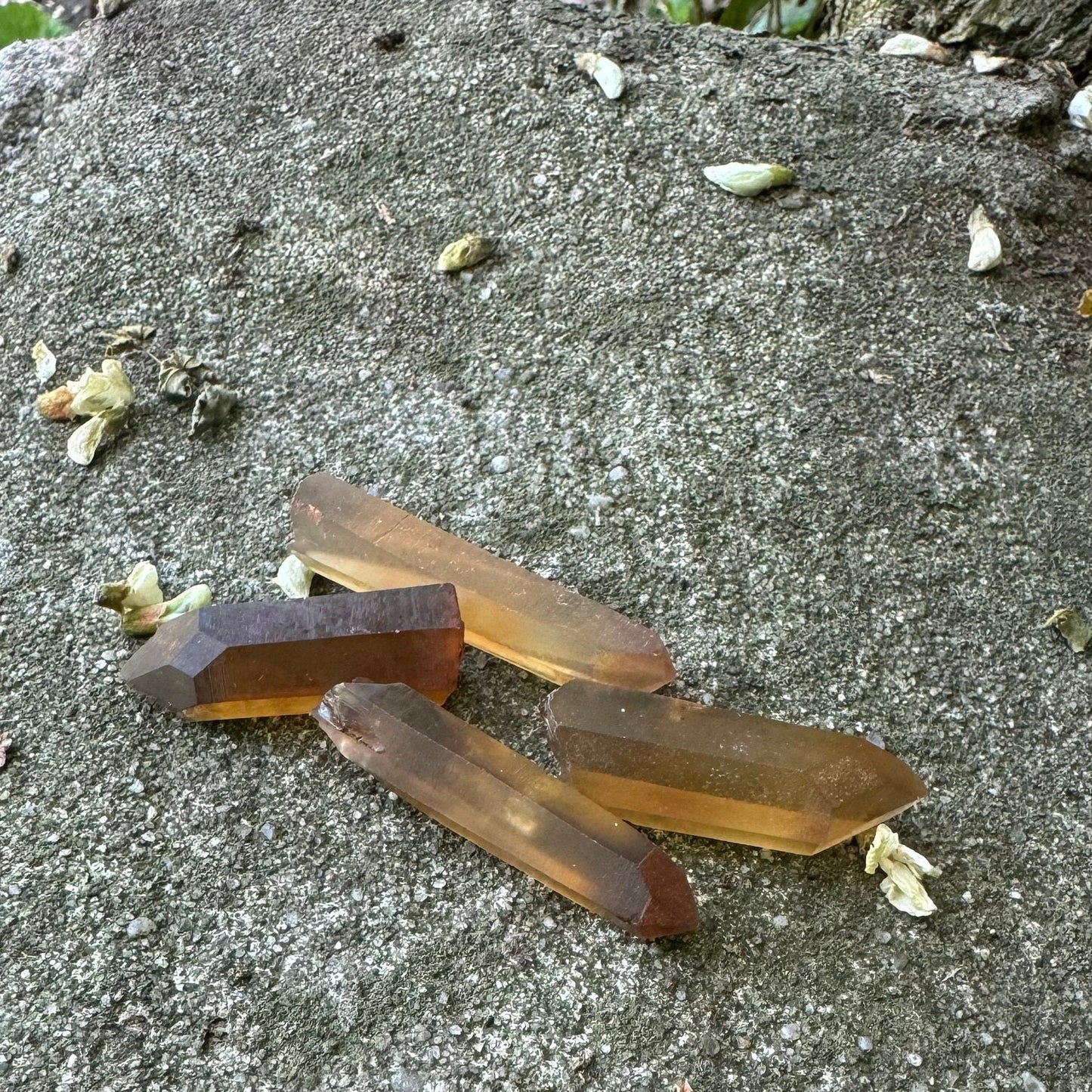 Zaire Citrine Points (Congo Citrine)